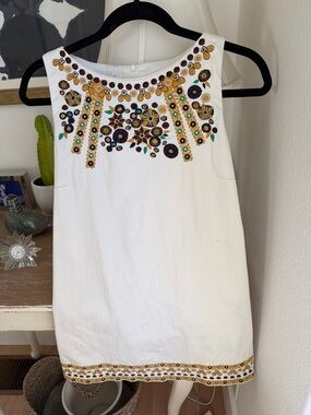 Women's White Beige Embroidered Sleeveless Shift Tunic & Dress